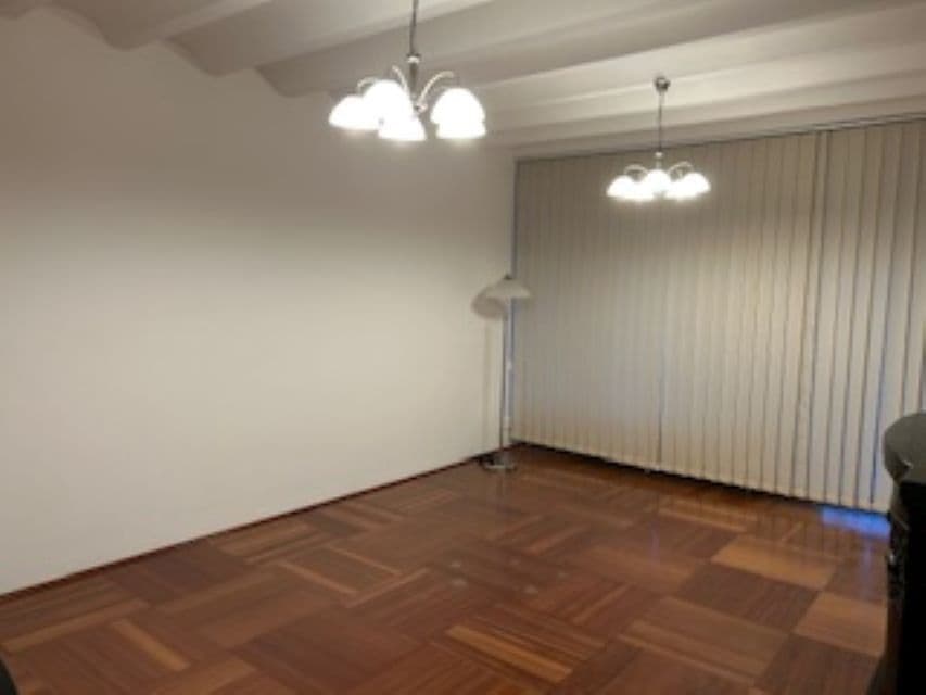 Prenájom bytu 4-izbový 90 m², Dětská, Praha, Praha Prenájom bytu 4-izbový 90 m², Dětská, Praha, Praha