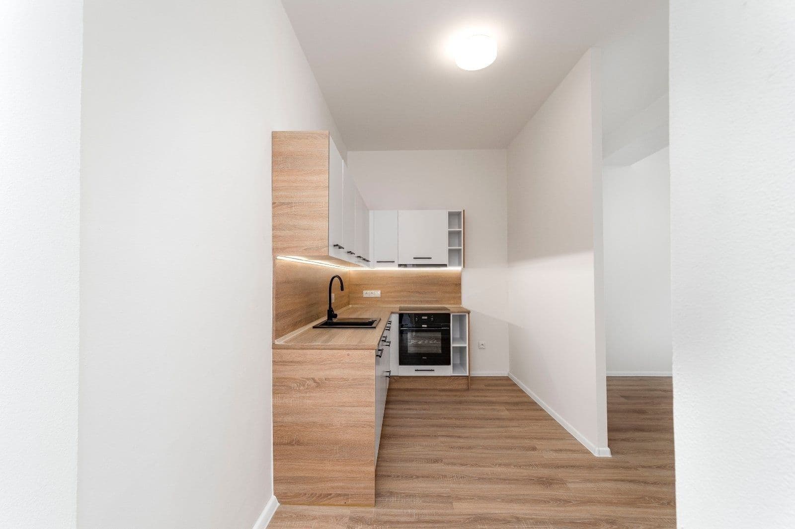 Prenájom bytu 3-izbový 72 m², Kolmá, Havířov, Moravskoslezský kraj Prenájom bytu 3-izbový 72 m², Kolmá, Havířov, Moravskoslezský kraj