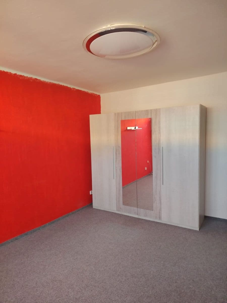 Prenájom bytu 1-izbový 38 m², SPC P, Krnov, Moravskoslezský kraj Prenájom bytu 1-izbový 38 m², SPC P, Krnov, Moravskoslezský kraj