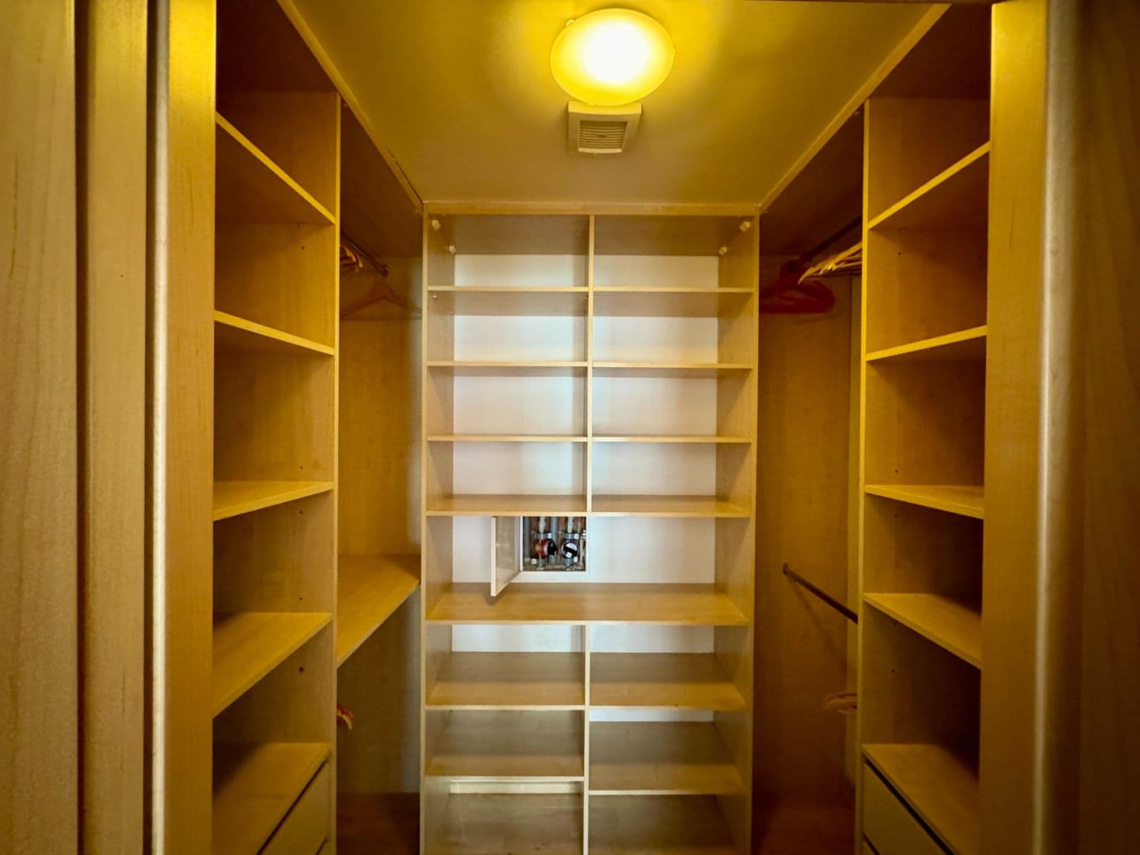 Predaj bytu 5-izbový 129 m², Kohoutových, Praha, Praha Predaj bytu 5-izbový 129 m², Kohoutových, Praha, Praha