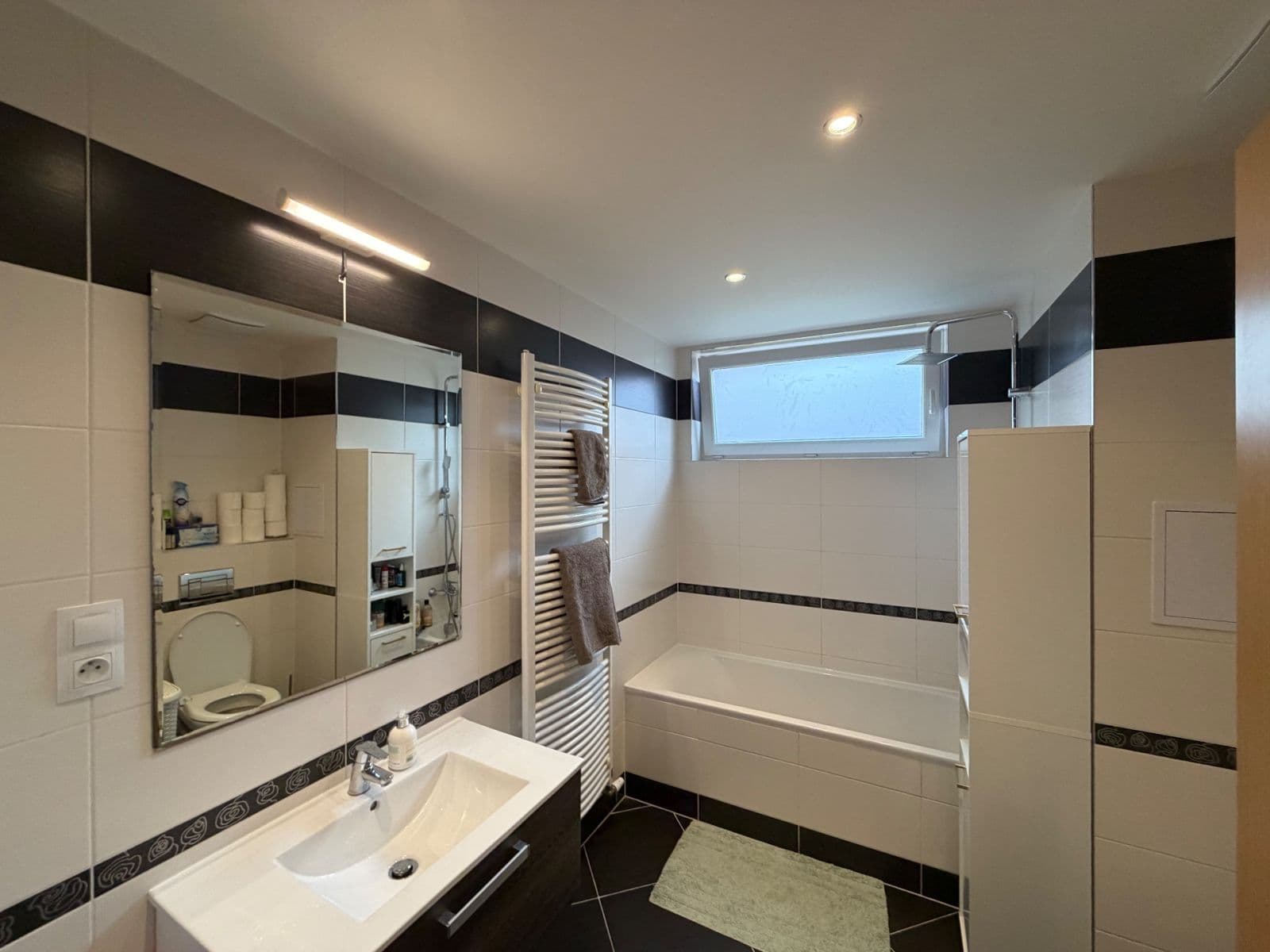 Predaj bytu 2-izbový 58 m², Papírníkova, Praha, Praha Predaj bytu 2-izbový 58 m², Papírníkova, Praha, Praha