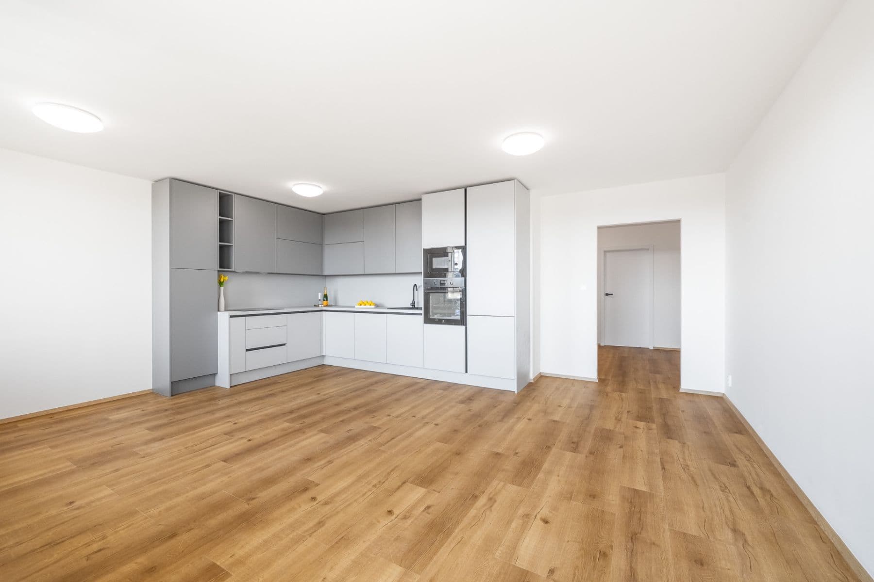 Predaj bytu 3-izbový 76 m², Šluknovská, Praha, Praha Predaj bytu 3-izbový 76 m², Šluknovská, Praha, Praha