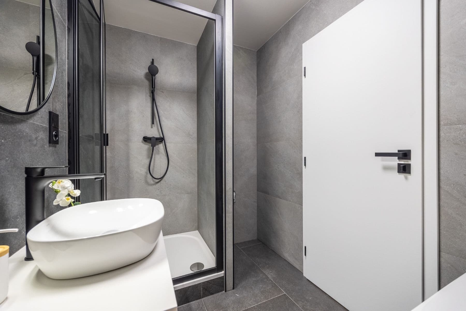 Predaj bytu 3-izbový 76 m², Šluknovská, Praha, Praha Predaj bytu 3-izbový 76 m², Šluknovská, Praha, Praha