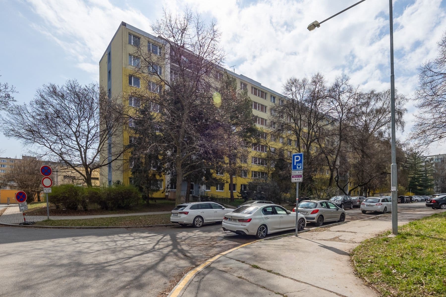 Predaj bytu 3-izbový 76 m², Šluknovská, Praha, Praha Predaj bytu 3-izbový 76 m², Šluknovská, Praha, Praha
