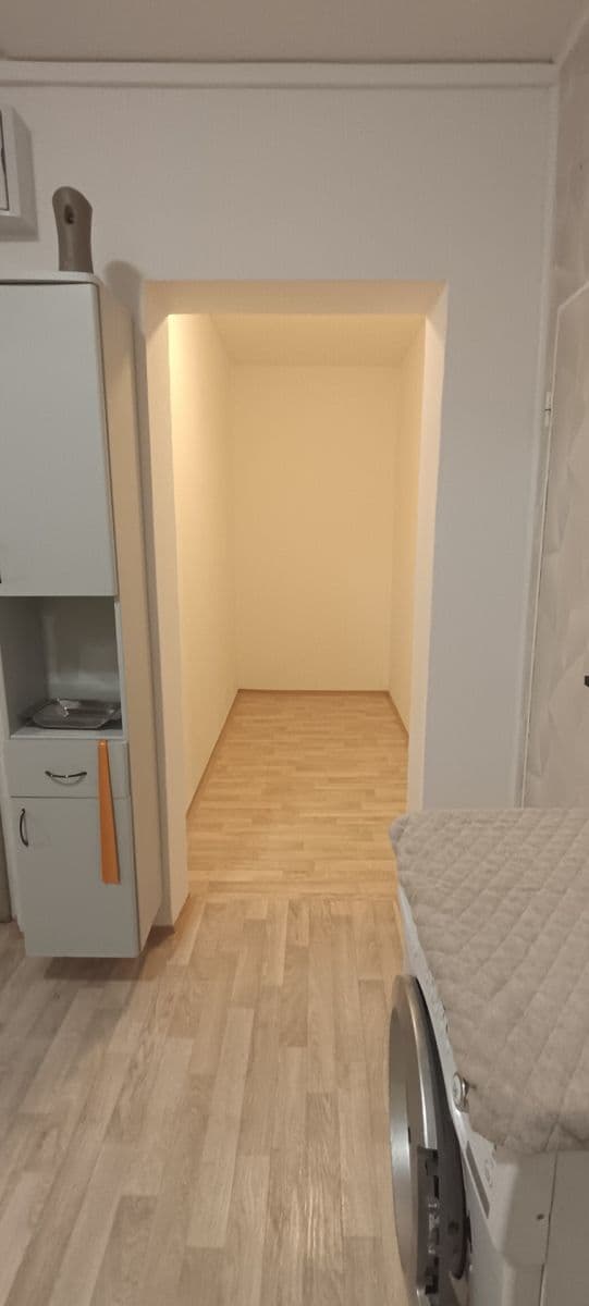Prenájom bytu 4-izbový 82 m², Luční, Litvínov, Ústecký kraj Prenájom bytu 4-izbový 82 m², Luční, Litvínov, Ústecký kraj