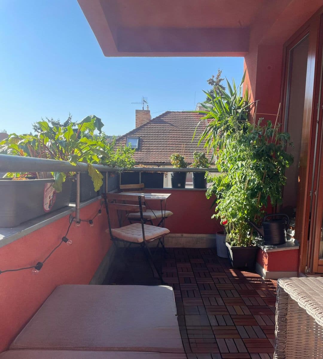 Prenájom bytu 3-izbový 89 m², Ke Klimentce, Praha, Praha Prenájom bytu 3-izbový 89 m², Ke Klimentce, Praha, Praha