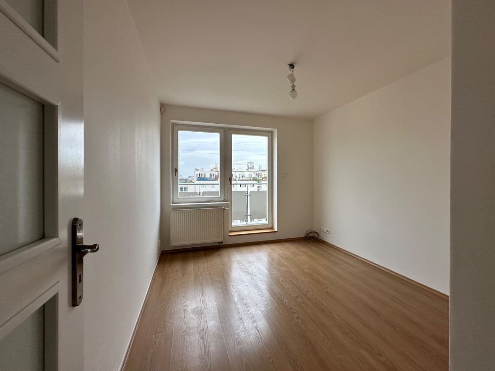 Prenájom bytu 4-izbový 123 m², V Háji, Praha, Praha Prenájom bytu 4-izbový 123 m², V Háji, Praha, Praha
