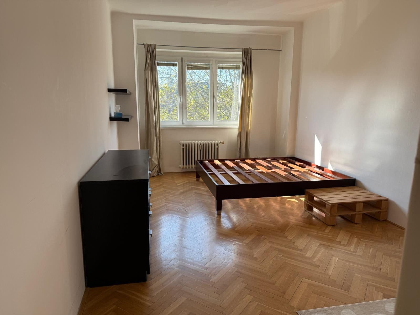 Prenájom bytu 2-izbový 51 m², Na Mlejnku, Praha, Praha Prenájom bytu 2-izbový 51 m², Na Mlejnku, Praha, Praha