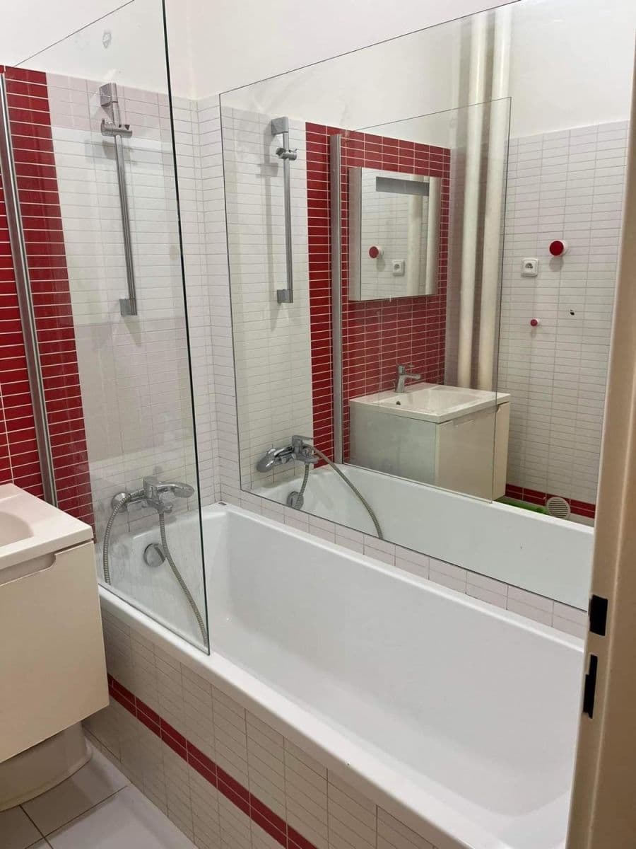 Prenájom bytu 2-izbový 51 m², Na Mlejnku, Praha, Praha Prenájom bytu 2-izbový 51 m², Na Mlejnku, Praha, Praha