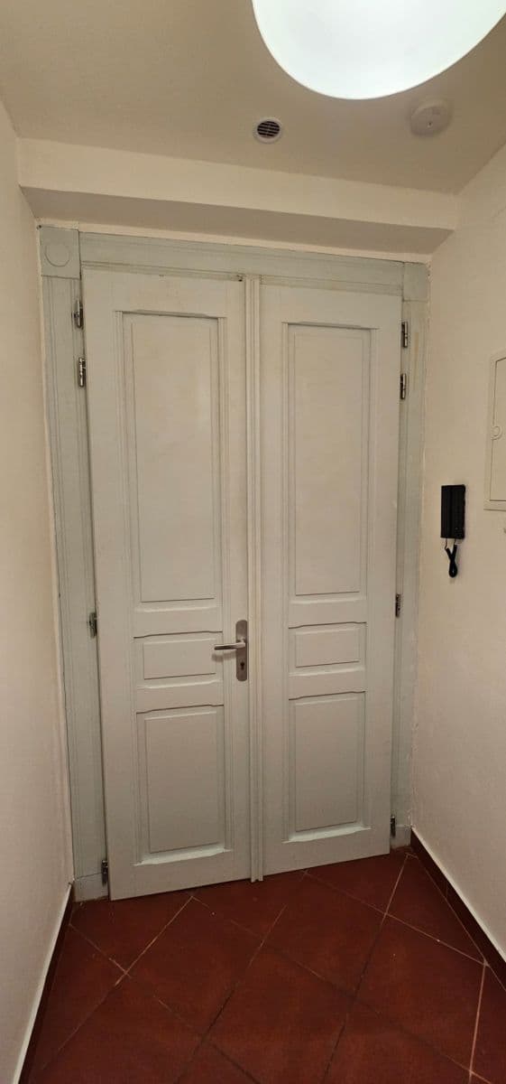 Prenájom bytu 2-izbový 50 m², Primátorská, Praha, Praha Prenájom bytu 2-izbový 50 m², Primátorská, Praha, Praha