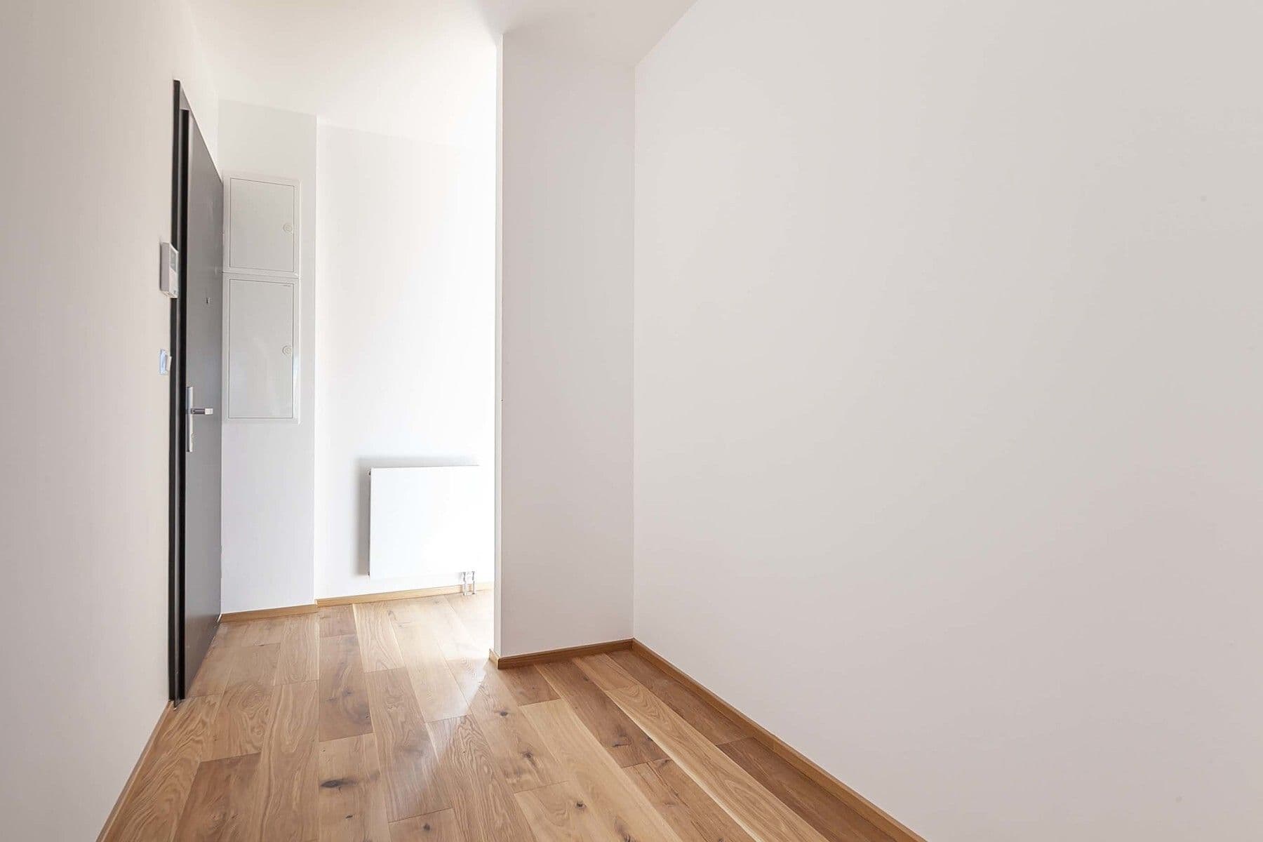 Predaj nebytového priestoru 41 m², U Hotelu, Praha, Praha Predaj nebytového priestoru 41 m², U Hotelu, Praha, Praha