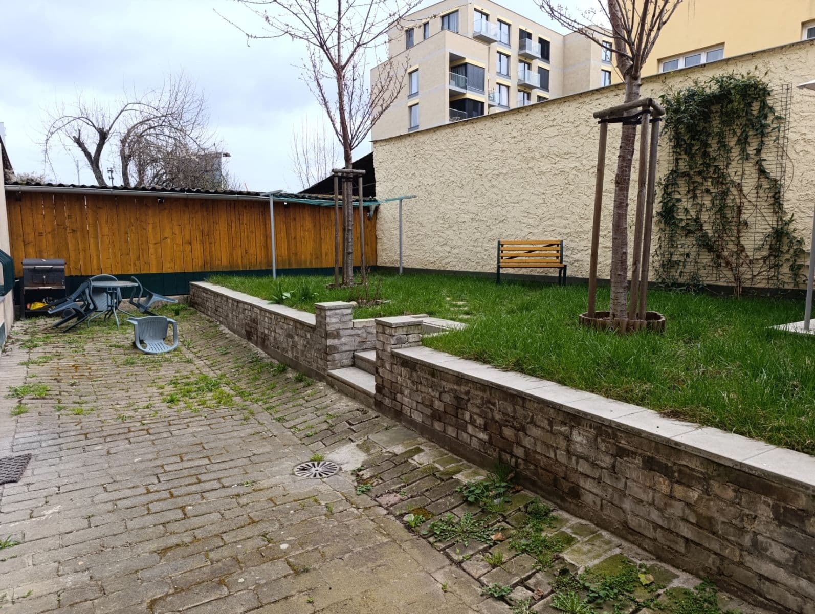 Prenájom bytu 1-izbový 32 m², Brtnická, Praha, Praha Prenájom bytu 1-izbový 32 m², Brtnická, Praha, Praha