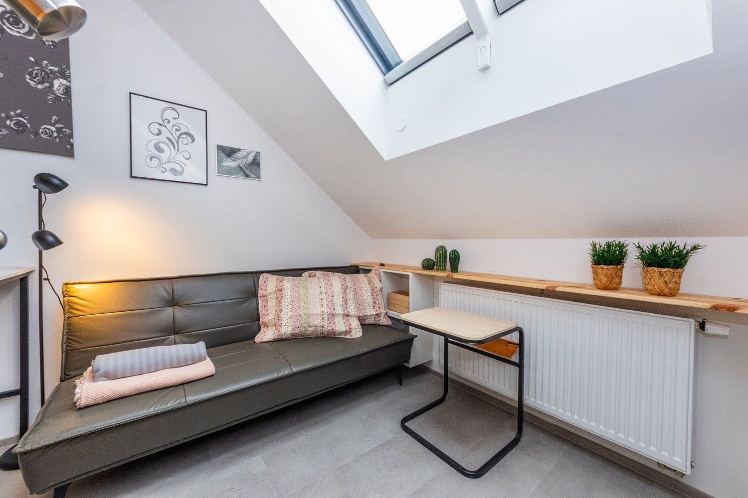 Prenájom bytu 30 m², Na Zámecké, Praha, Praha Prenájom bytu 30 m², Na Zámecké, Praha, Praha
