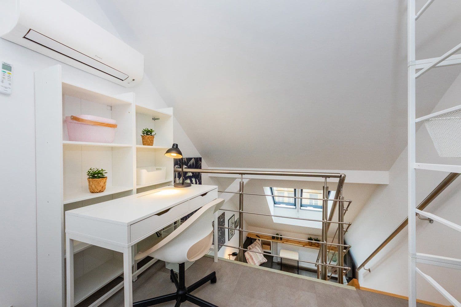 Prenájom bytu 30 m², Na Zámecké, Praha, Praha Prenájom bytu 30 m², Na Zámecké, Praha, Praha