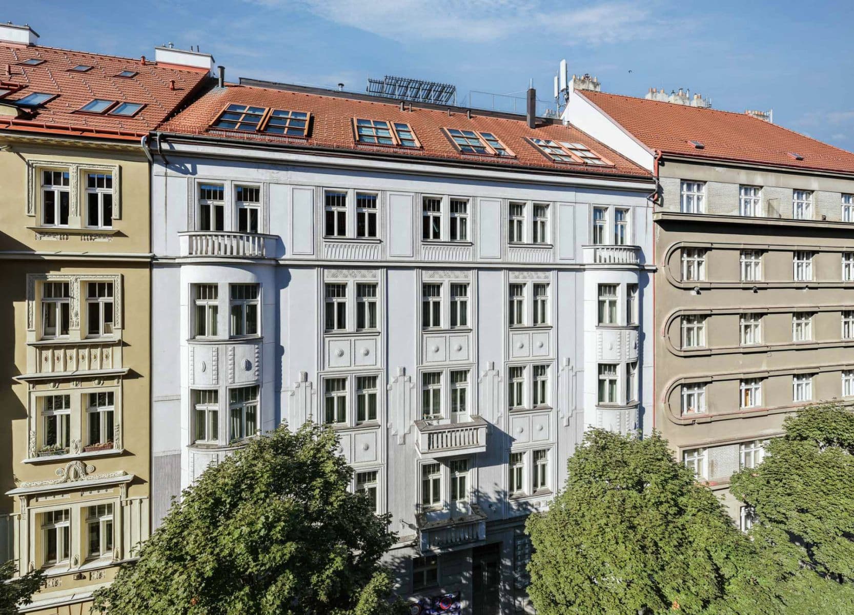 Prenájom bytu 3-izbový 134 m², Laubova, Praha, Praha Prenájom bytu 3-izbový 134 m², Laubova, Praha, Praha