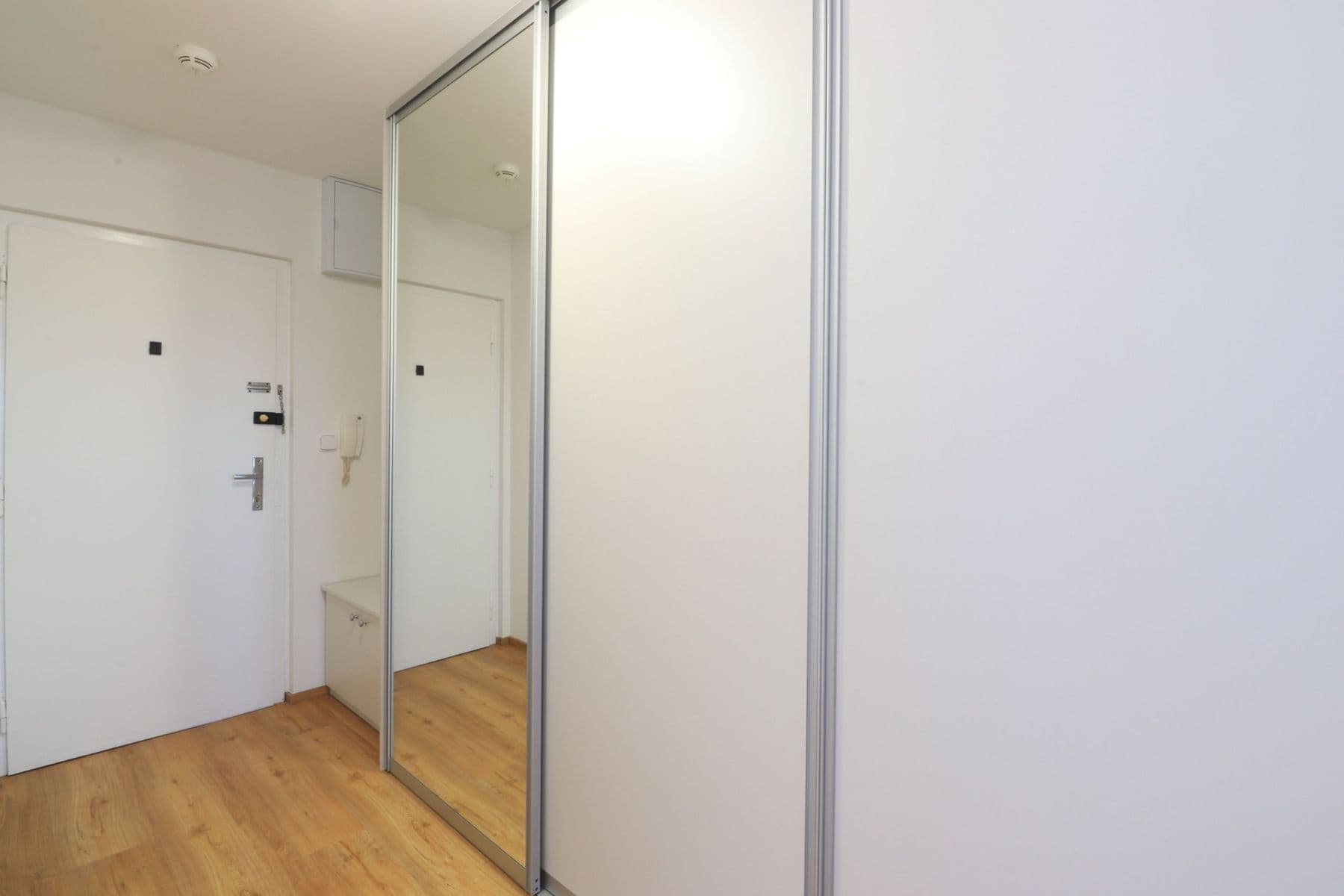 Prenájom bytu 2-izbový 42 m², Anny Drabíkové, Praha, Praha Prenájom bytu 2-izbový 42 m², Anny Drabíkové, Praha, Praha