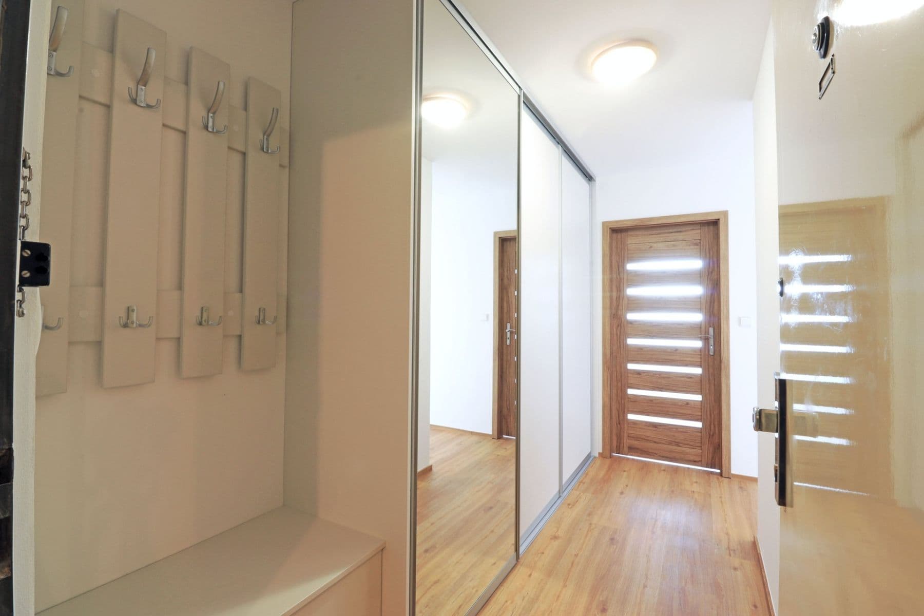 Prenájom bytu 2-izbový 42 m², Anny Drabíkové, Praha, Praha Prenájom bytu 2-izbový 42 m², Anny Drabíkové, Praha, Praha