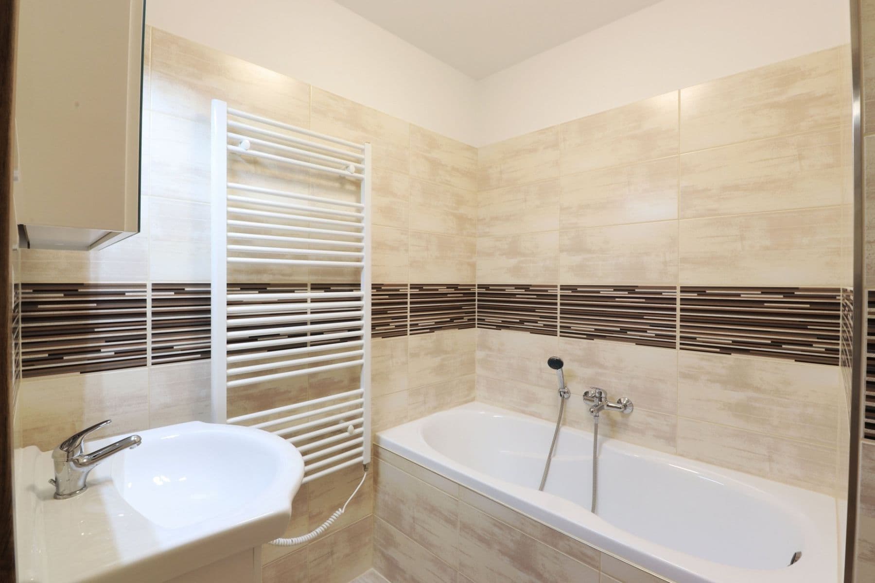 Prenájom bytu 2-izbový 42 m², Anny Drabíkové, Praha, Praha Prenájom bytu 2-izbový 42 m², Anny Drabíkové, Praha, Praha