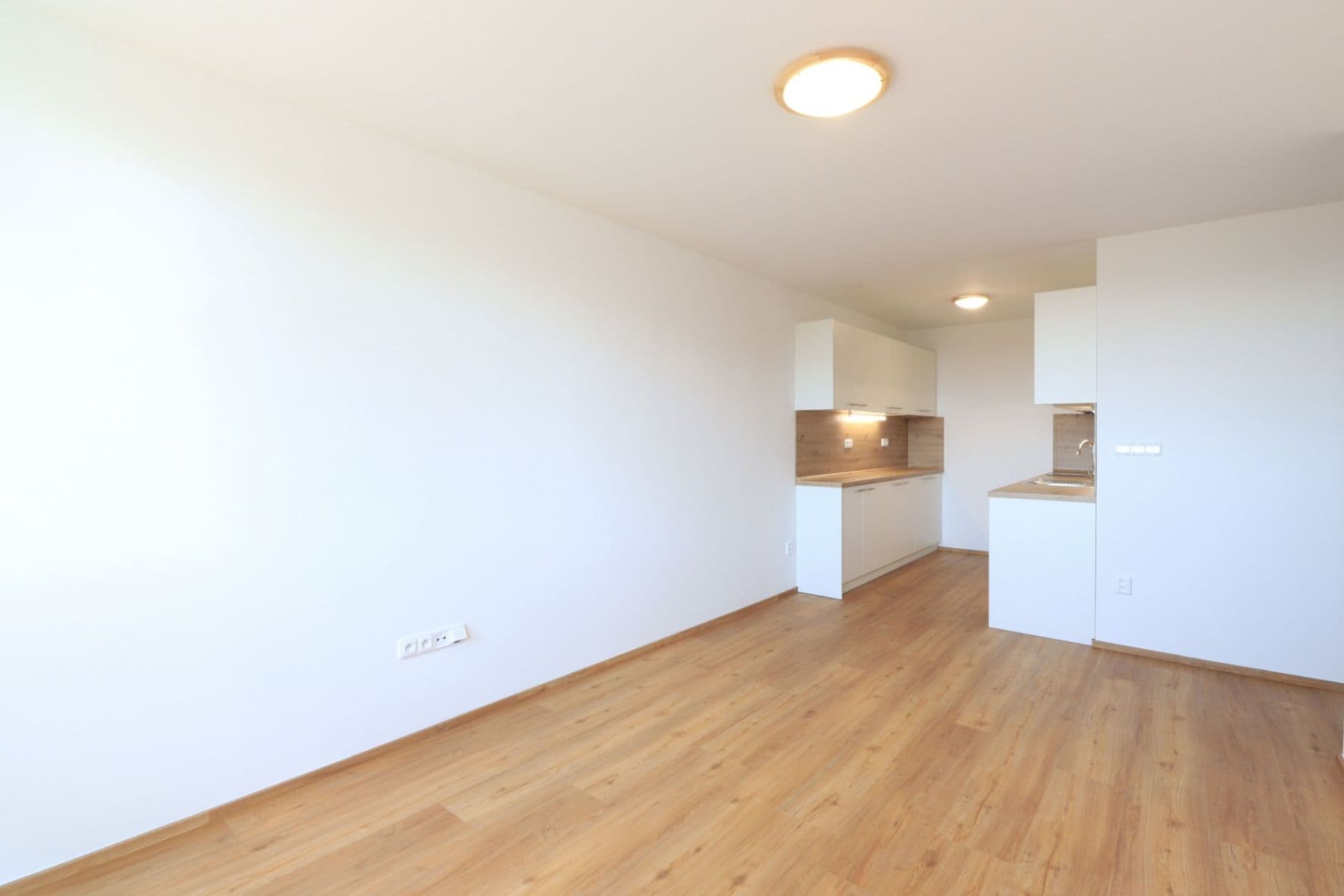 Prenájom bytu 2-izbový 42 m², Anny Drabíkové, Praha, Praha Prenájom bytu 2-izbový 42 m², Anny Drabíkové, Praha, Praha