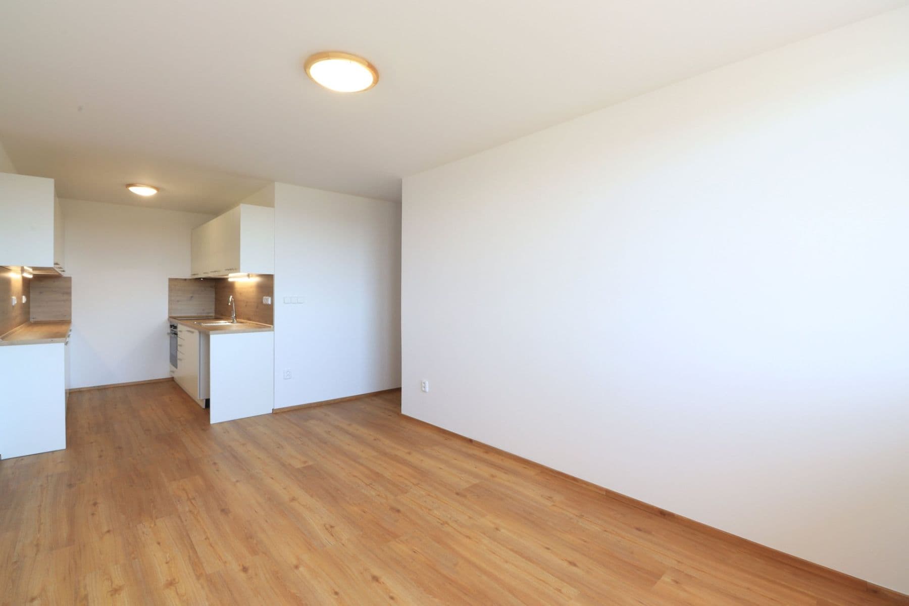 Prenájom bytu 2-izbový 42 m², Anny Drabíkové, Praha, Praha Prenájom bytu 2-izbový 42 m², Anny Drabíkové, Praha, Praha