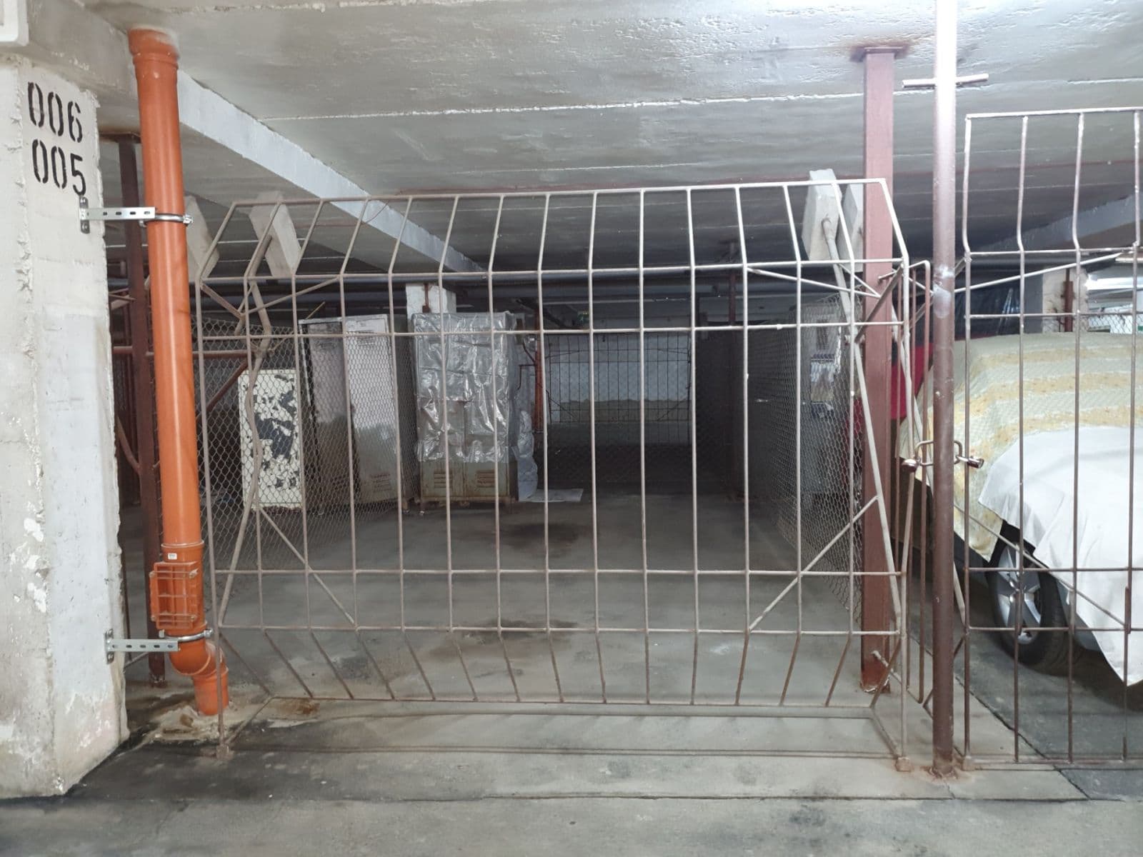 Prenájom garáže 18 m², Lovosická, Praha, Praha Prenájom garáže 18 m², Lovosická, Praha, Praha