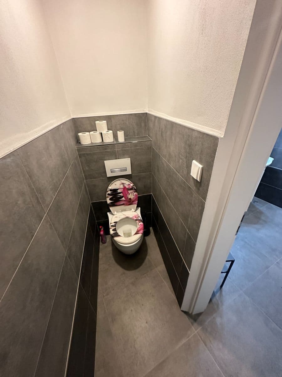 Prenájom kancelárie 80 m², Kovářova, Praha, Praha Prenájom kancelárie 80 m², Kovářova, Praha, Praha