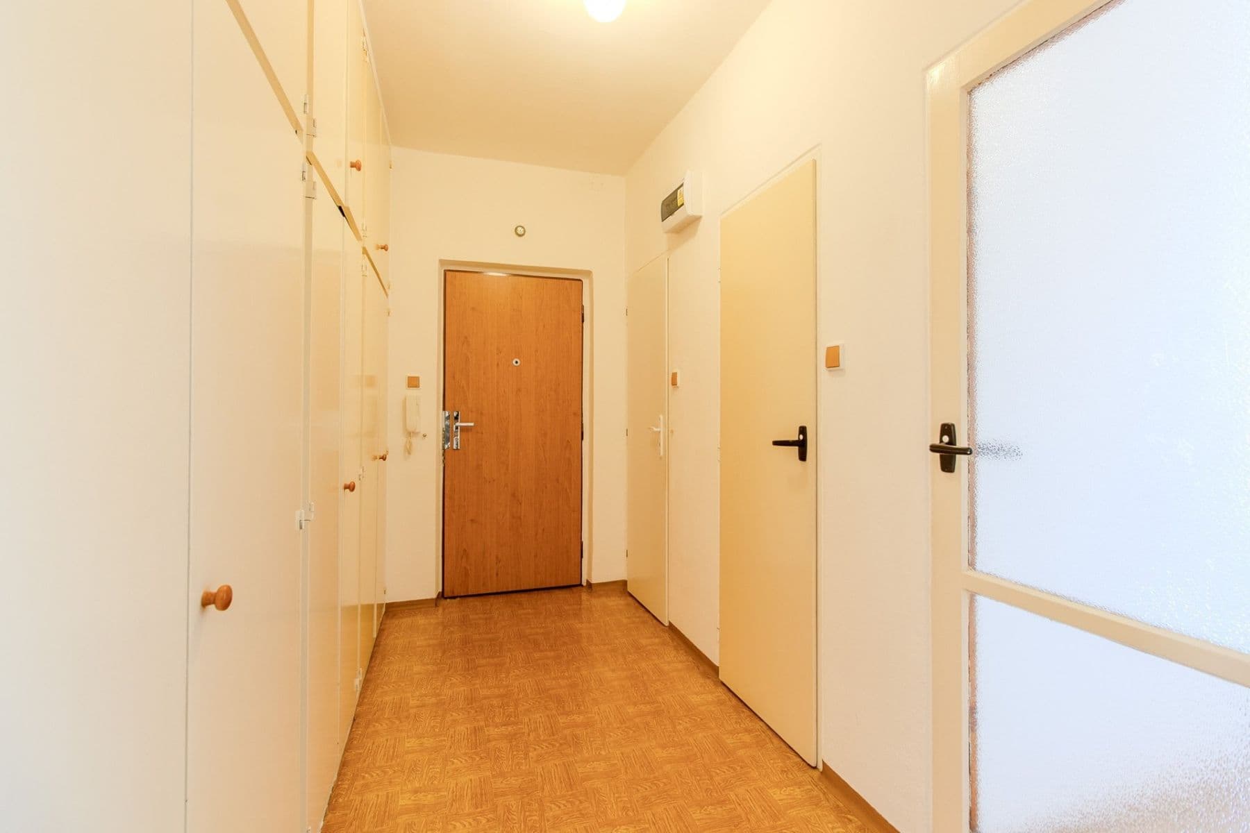Prenájom bytu 2-izbový 55 m², Arabská, Praha, Praha Prenájom bytu 2-izbový 55 m², Arabská, Praha, Praha