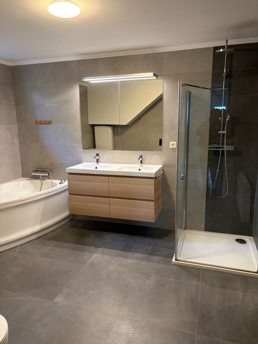 Prenájom domu 120 m², pozemek 210 m², Smidarská, Praha, Praha Prenájom domu 120 m², pozemek 210 m², Smidarská, Praha, Praha