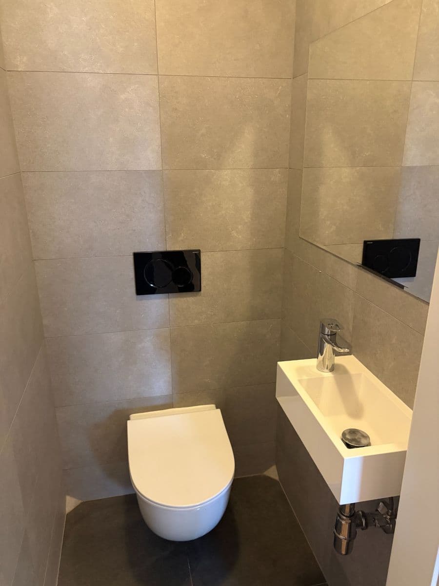 Prenájom domu 120 m², pozemek 210 m², Smidarská, Praha, Praha Prenájom domu 120 m², pozemek 210 m², Smidarská, Praha, Praha