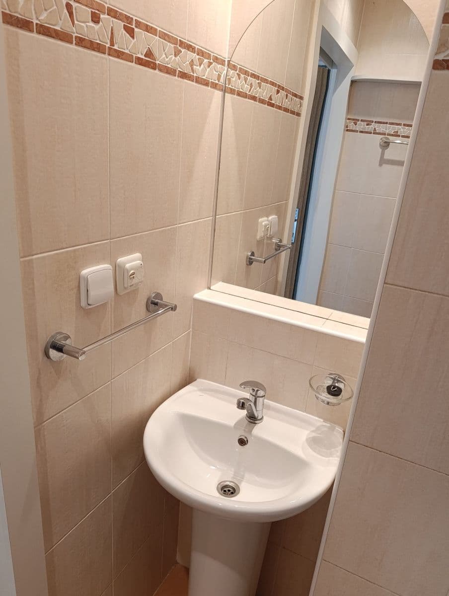 Predaj bytu 1-izbový 36 m², Chomutovská, Kadaň, Ústecký kraj Predaj bytu 1-izbový 36 m², Chomutovská, Kadaň, Ústecký kraj