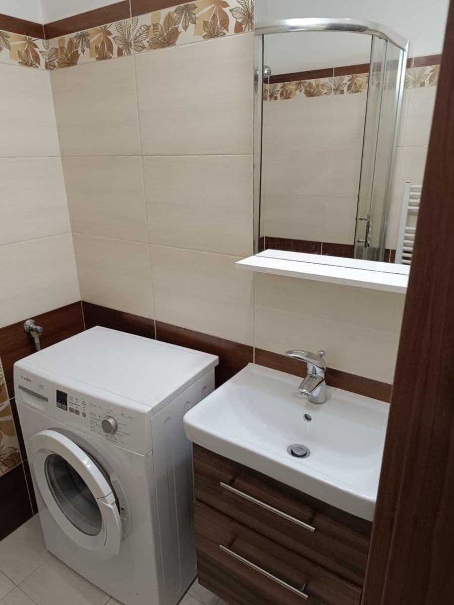 Prenájom bytu 2-izbový 52 m², 30. dubna, Ostrava, Moravskoslezský kraj Prenájom bytu 2-izbový 52 m², 30. dubna, Ostrava, Moravskoslezský kraj