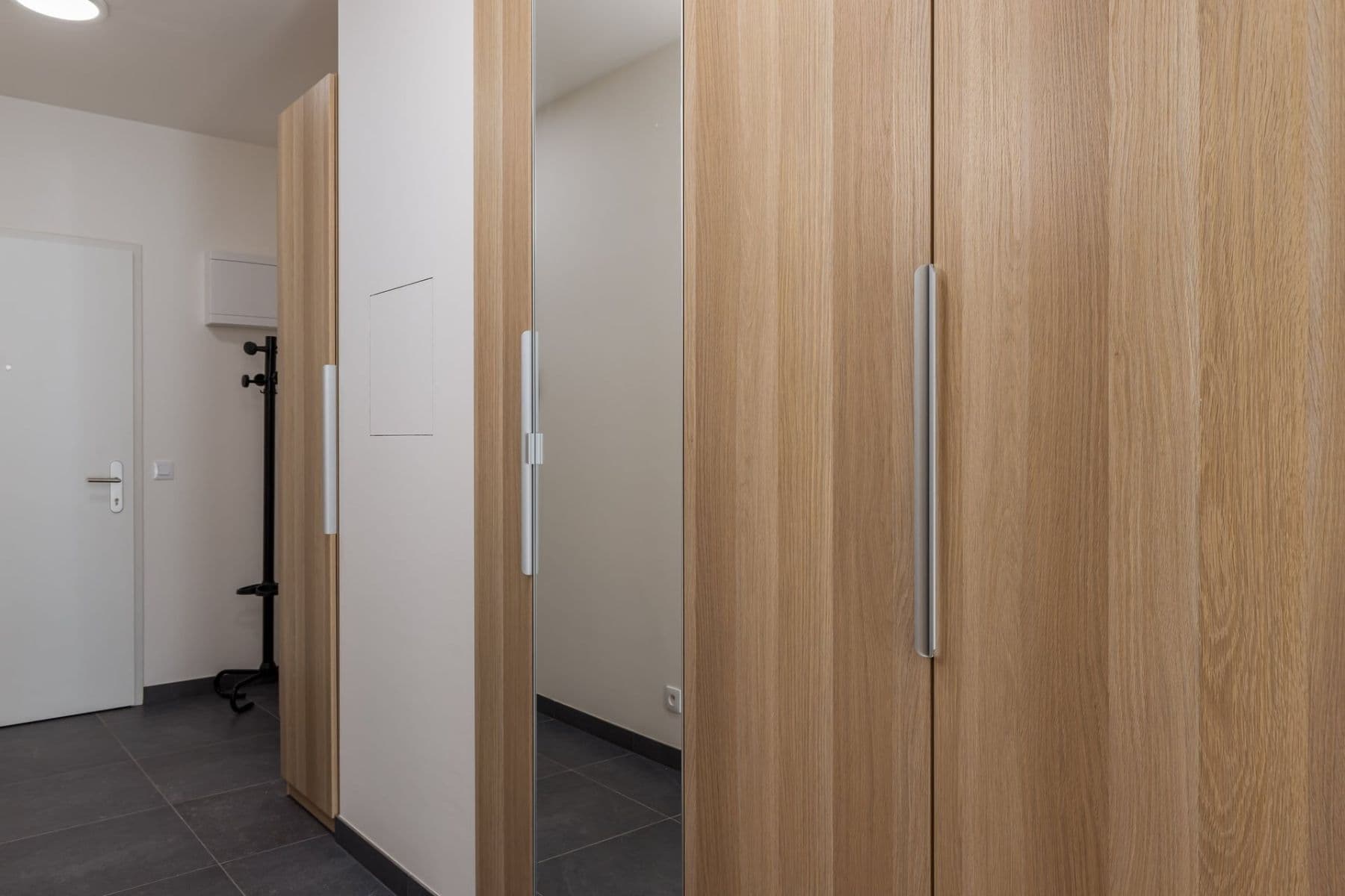 Prenájom bytu 1-izbový 36 m², Českobrodská, Praha, Praha Prenájom bytu 1-izbový 36 m², Českobrodská, Praha, Praha