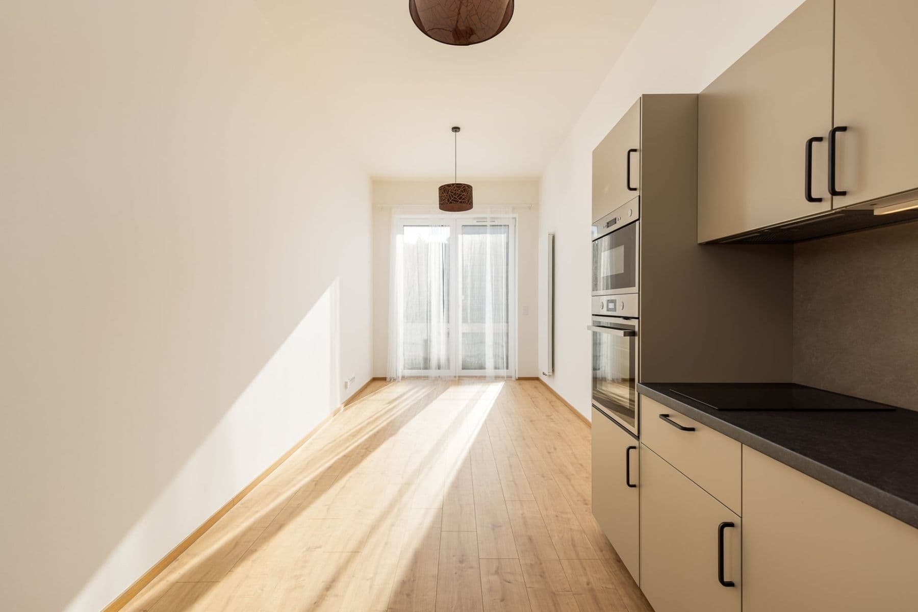 Prenájom bytu 1-izbový 36 m², Českobrodská, Praha, Praha Prenájom bytu 1-izbový 36 m², Českobrodská, Praha, Praha