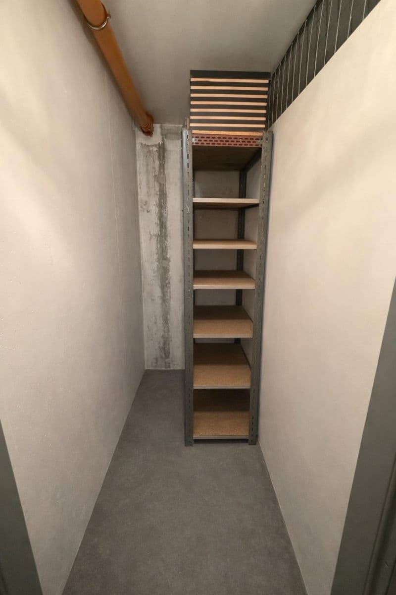 Prenájom bytu 3-izbový 74 m², Sazovická, Praha, Praha Prenájom bytu 3-izbový 74 m², Sazovická, Praha, Praha