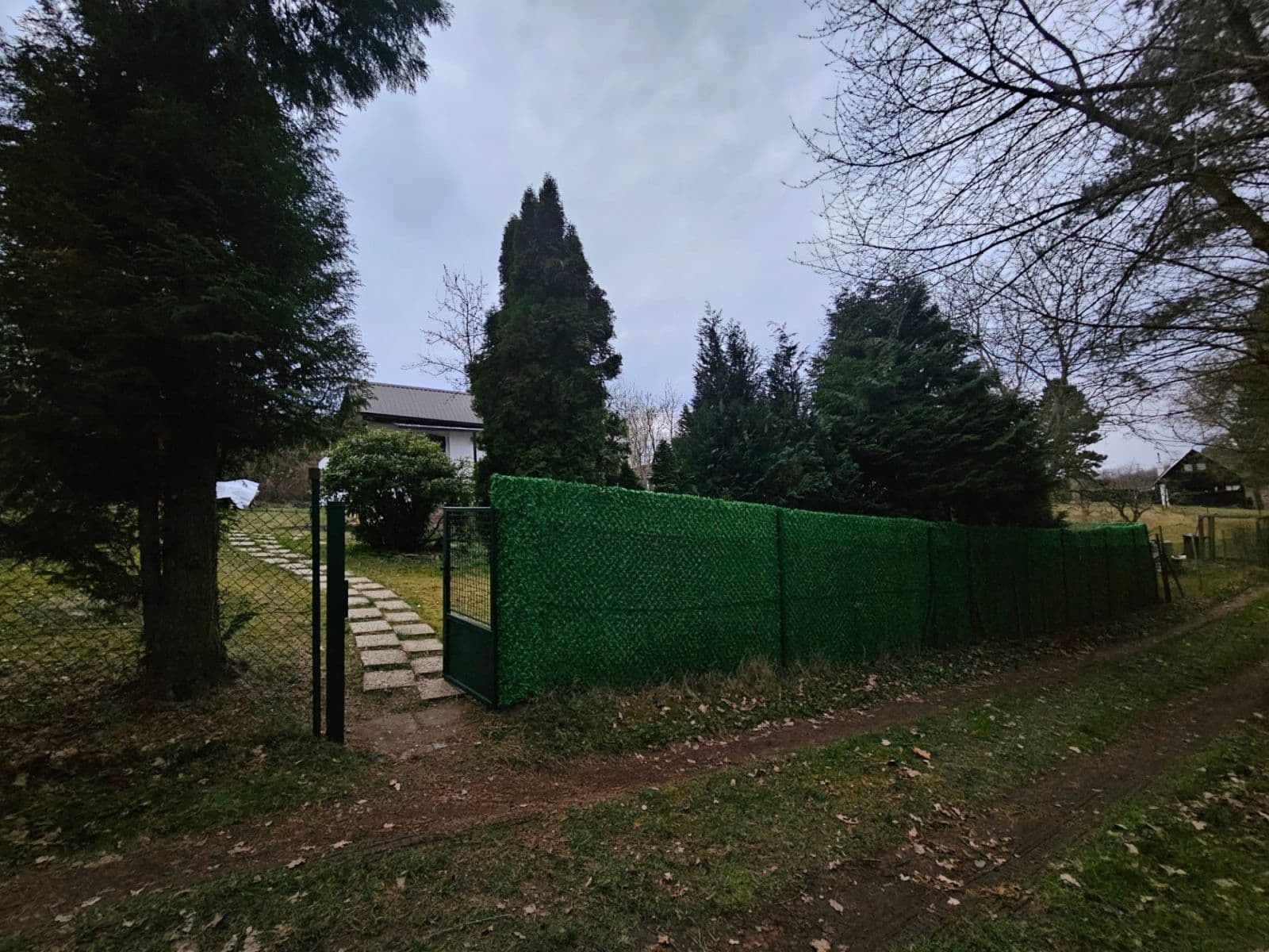 Predaj rekreačného objektu 49 m², pozemek 545 m², Polní, Chrustenice, Středočeský kraj Predaj rekreačného objektu 49 m², pozemek 545 m², Polní, Chrustenice, Středočeský kraj