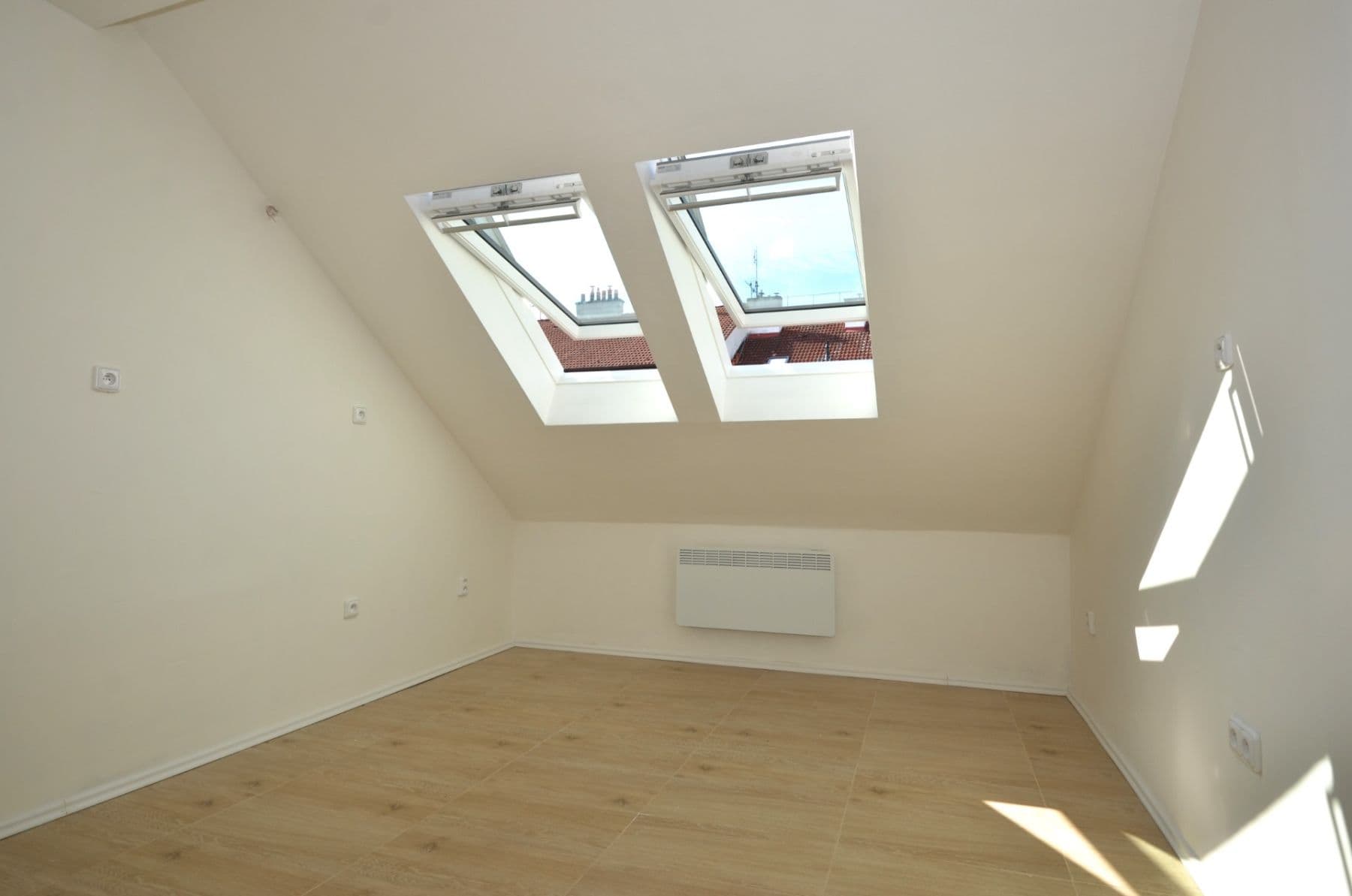 Prenájom bytu 2-izbový 42 m², Jagellonská, Praha, Praha Prenájom bytu 2-izbový 42 m², Jagellonská, Praha, Praha