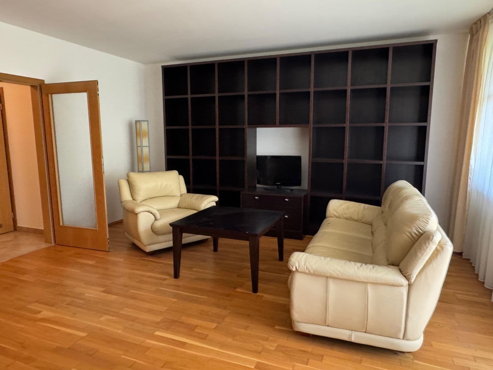 Prenájom bytu 3-izbový 107 m², Strnadových, Praha, Praha Prenájom bytu 3-izbový 107 m², Strnadových, Praha, Praha