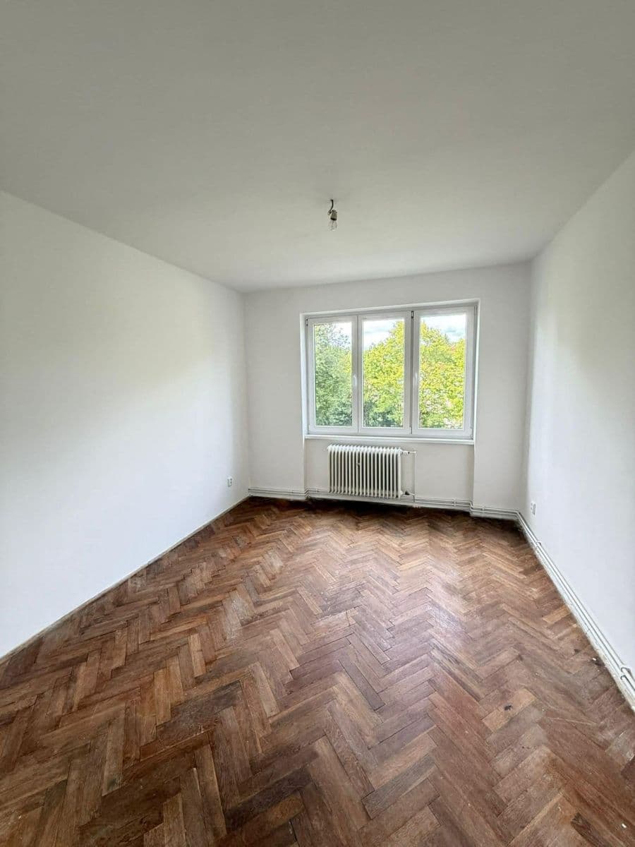Predaj bytu 4-izbový 81 m², 5. května, Plesná, Karlovarský kraj Predaj bytu 4-izbový 81 m², 5. května, Plesná, Karlovarský kraj