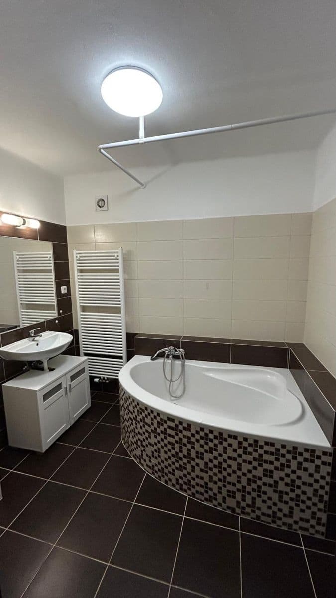 Prenájom bytu 3-izbový 82 m², ČSA, Šternberk, Olomoucký kraj Prenájom bytu 3-izbový 82 m², ČSA, Šternberk, Olomoucký kraj