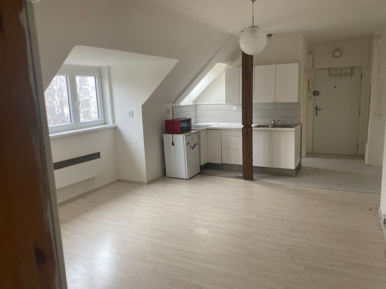 Predaj bytu 1-izbový 32 m², M. J. Lermontova, Praha, Praha Predaj bytu 1-izbový 32 m², M. J. Lermontova, Praha, Praha