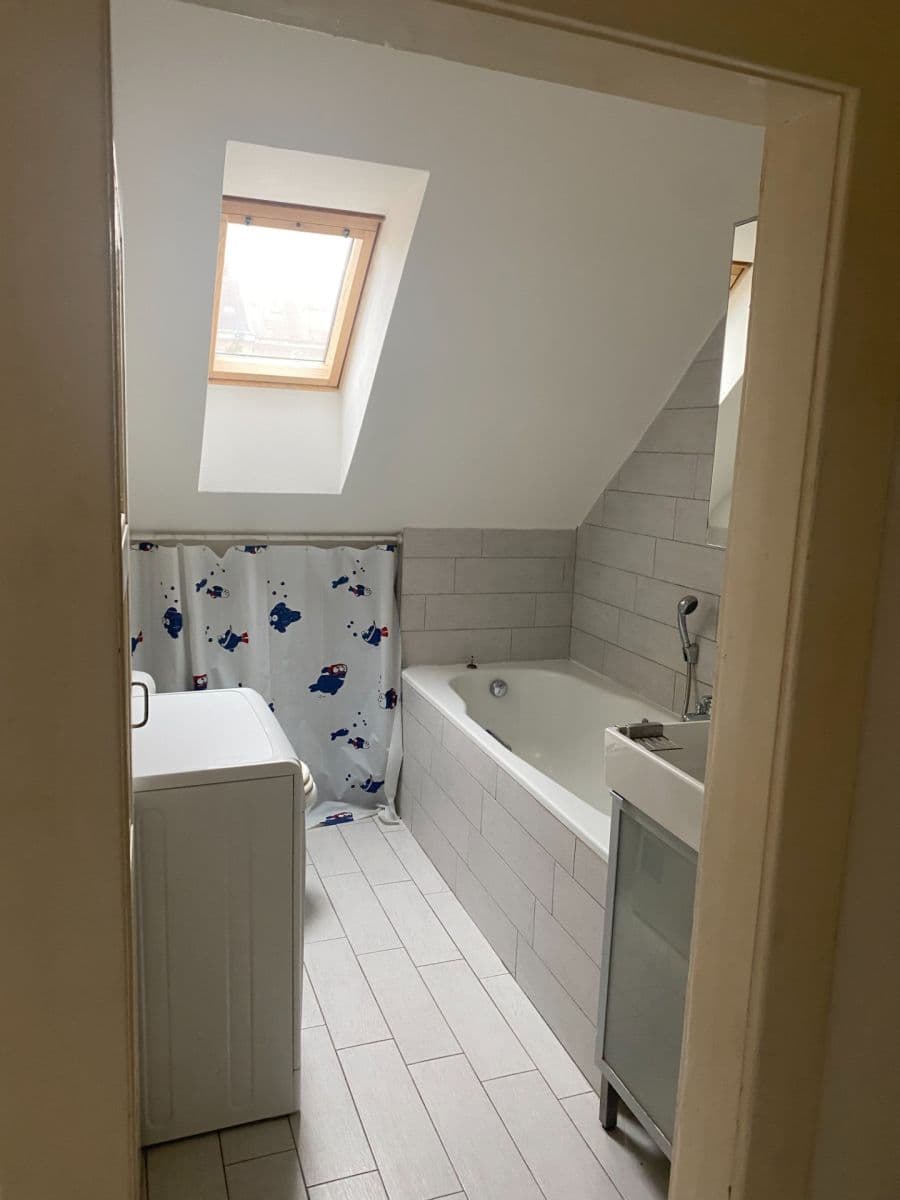 Predaj bytu 1-izbový 32 m², M. J. Lermontova, Praha, Praha Predaj bytu 1-izbový 32 m², M. J. Lermontova, Praha, Praha