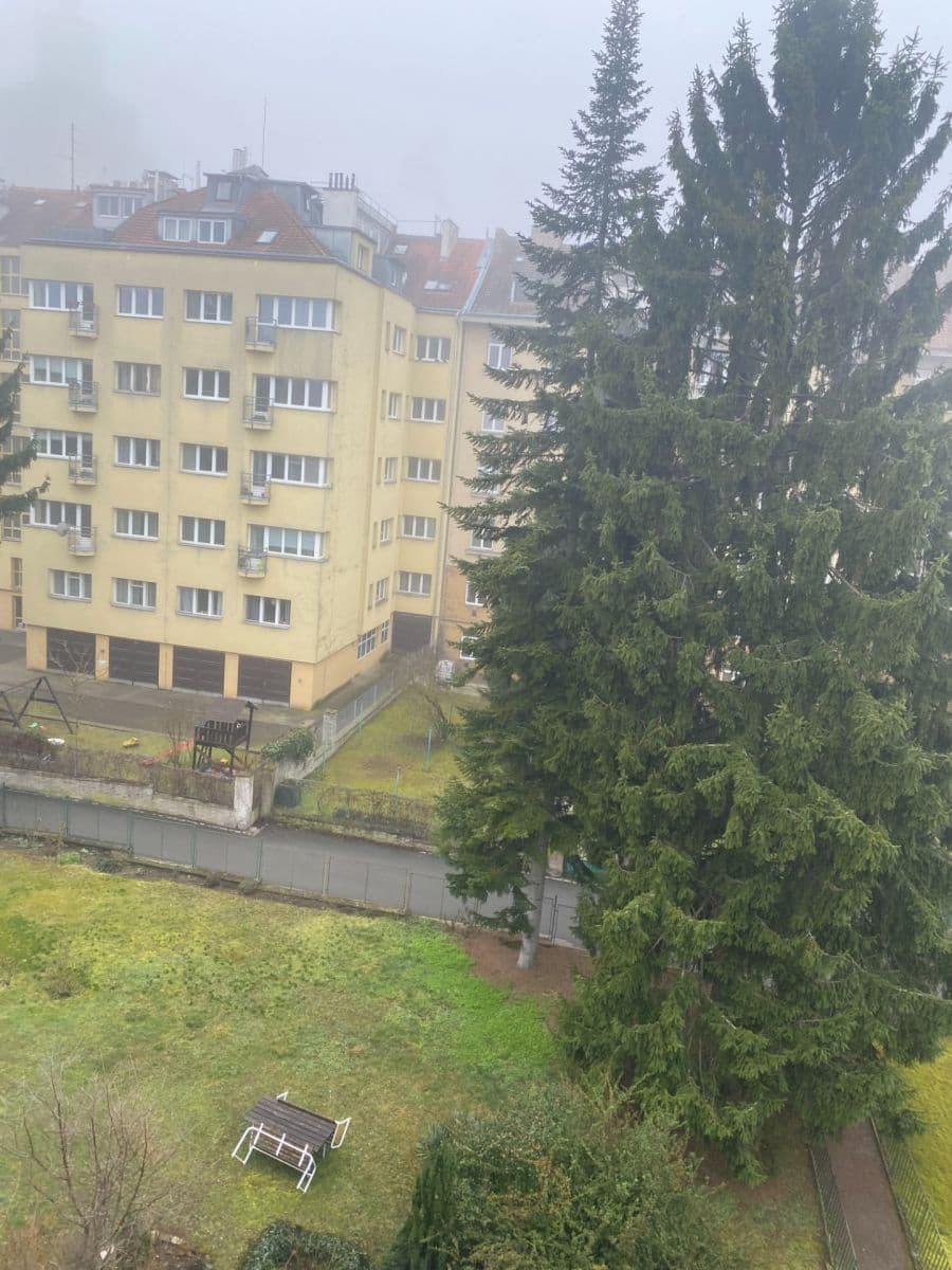 Predaj bytu 1-izbový 32 m², M. J. Lermontova, Praha, Praha Predaj bytu 1-izbový 32 m², M. J. Lermontova, Praha, Praha