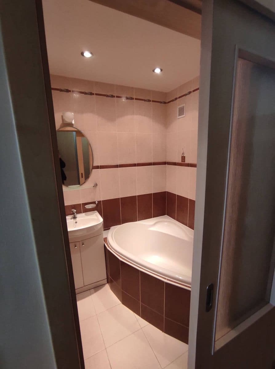 Predaj bytu 2-izbový 40 m², Vitry, Kladno, Středočeský kraj Predaj bytu 2-izbový 40 m², Vitry, Kladno, Středočeský kraj