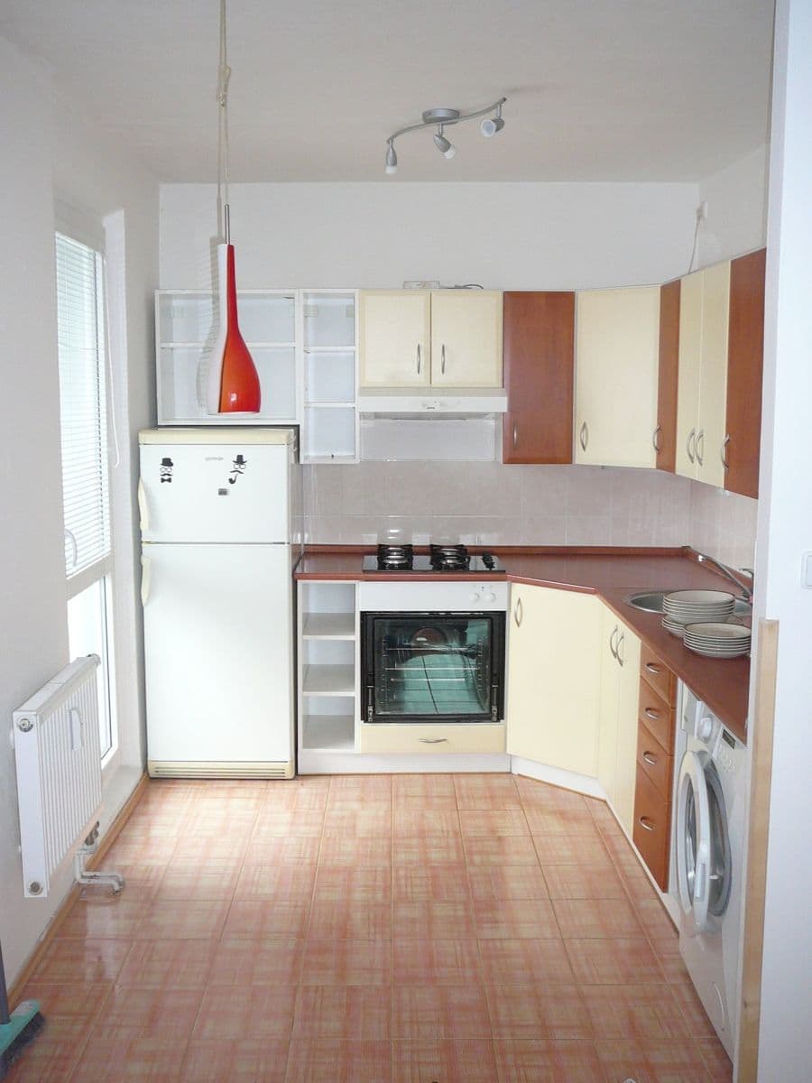 Predaj bytu 2-izbový 40 m², Vitry, Kladno, Středočeský kraj Predaj bytu 2-izbový 40 m², Vitry, Kladno, Středočeský kraj