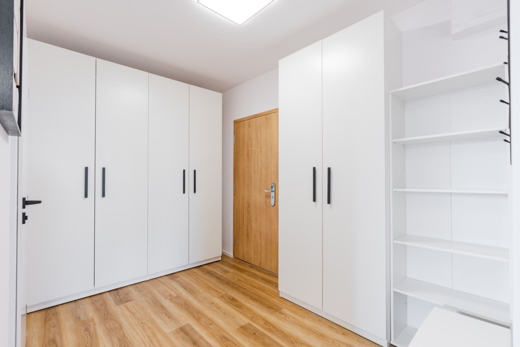 Predaj bytu 3-izbový 64 m², Janského, Olomouc, Olomoucký kraj Predaj bytu 3-izbový 64 m², Janského, Olomouc, Olomoucký kraj