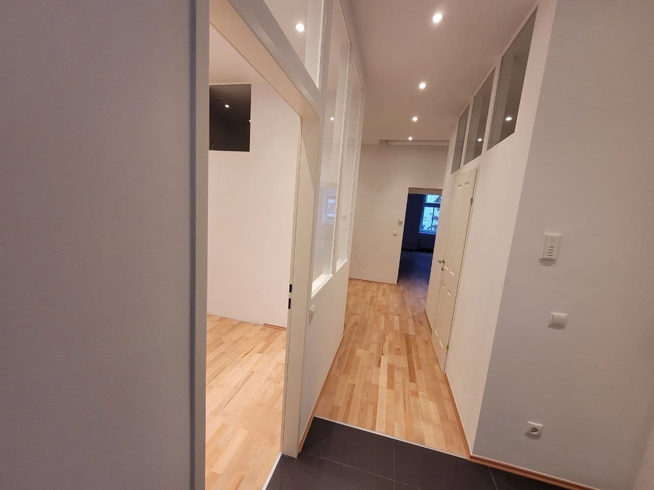 Predaj bytu 3-izbový 75 m², Wien, Viedeň Predaj bytu 3-izbový 75 m², Wien, Viedeň