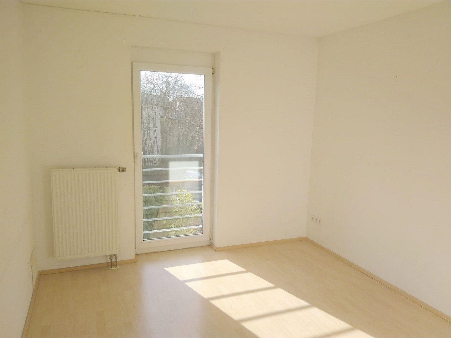 Prenájom domu 110 m², pozemek 100 m², Beimerstetten, Bádensko-Wurttembersko Prenájom domu 110 m², pozemek 100 m², Beimerstetten, Bádensko-Wurttembersko