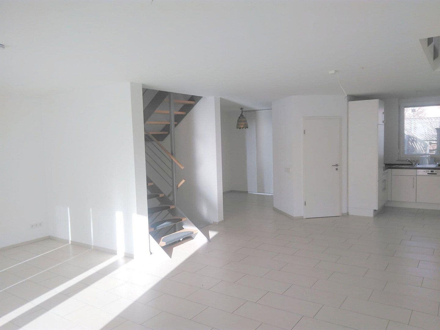 Prenájom domu 110 m², pozemek 100 m², Beimerstetten, Bádensko-Wurttembersko Prenájom domu 110 m², pozemek 100 m², Beimerstetten, Bádensko-Wurttembersko