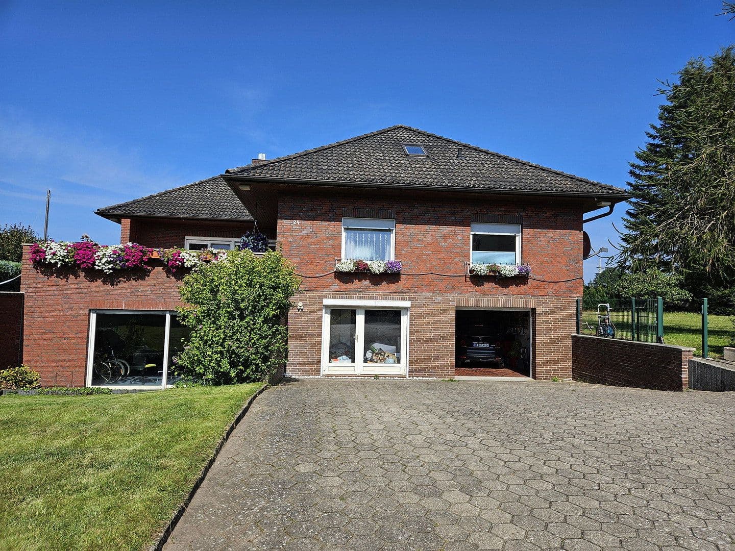 Predaj domu 298 m², pozemek 1.567 m², Sülfeld, Šlezvicko-Holštajnsko Predaj domu 298 m², pozemek 1.567 m², Sülfeld, Šlezvicko-Holštajnsko