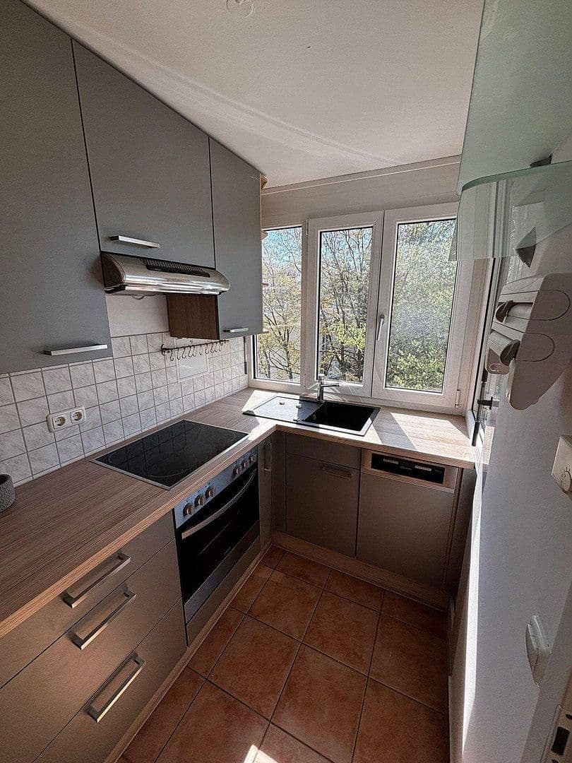 Prenájom bytu 3-izbový 66 m², Gartenstraße 14, München, Bavorsko Prenájom bytu 3-izbový 66 m², Gartenstraße 14, München, Bavorsko